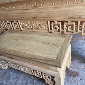 hoa văn chuyện của bàn thờ